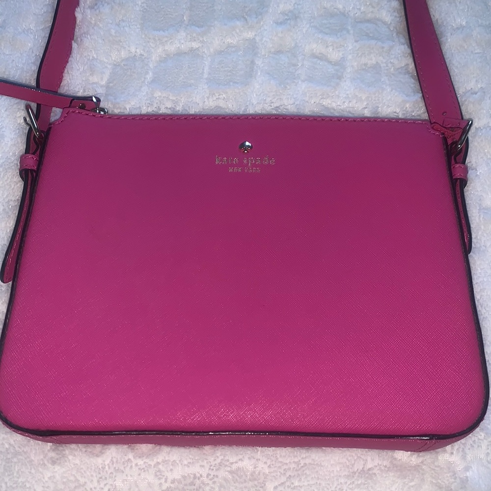 Pink Kate Spade Crossbody bag! Lightly worn!